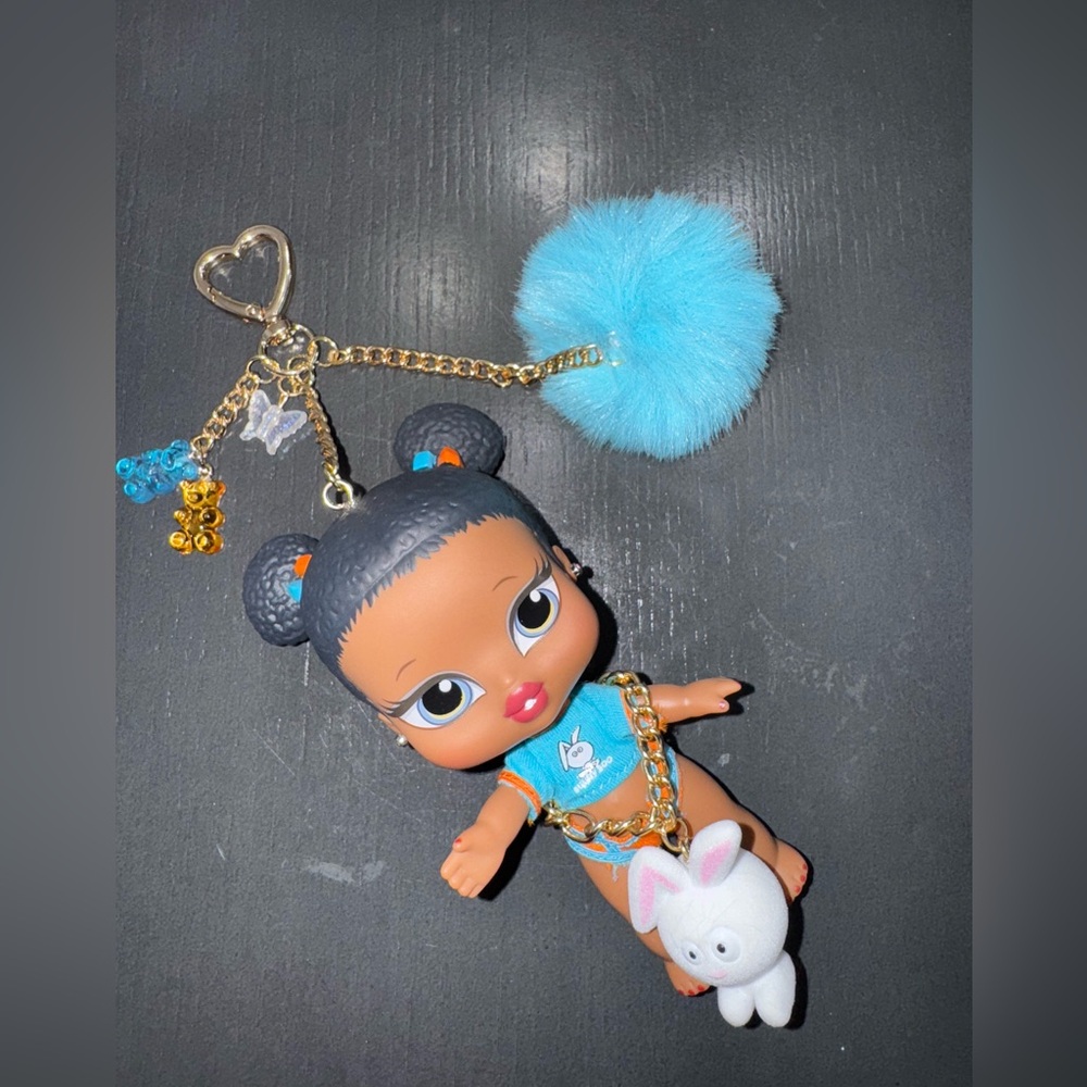 Custom Bratz Babyz Keychain
Sasha Doll - Picture 4 of 7